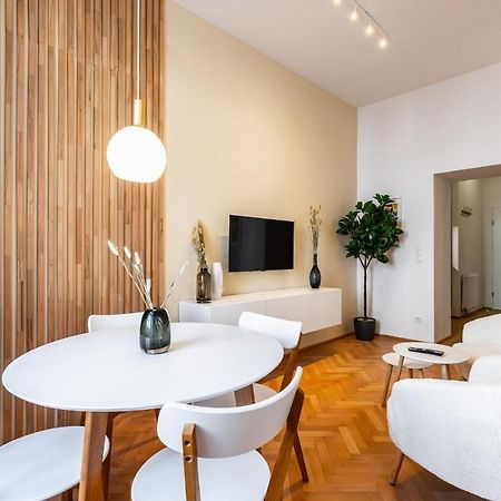 Classy And Elegant Apartments In A Calm Area Wien Eksteriør billede